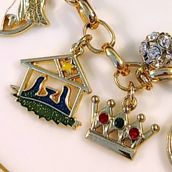 Vtg Christmas Story CHARM Bracelet Gold Tone Designed for Macy's - Picture 5 of 11